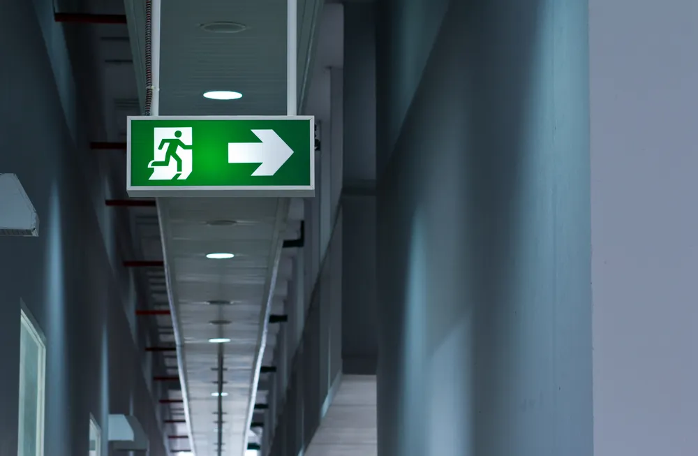 Commercial emergency exit light and discharge testing